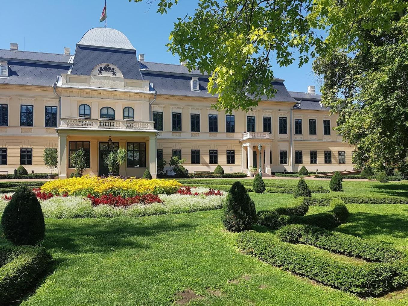 Viktoria Apartman Gyula Exterior foto